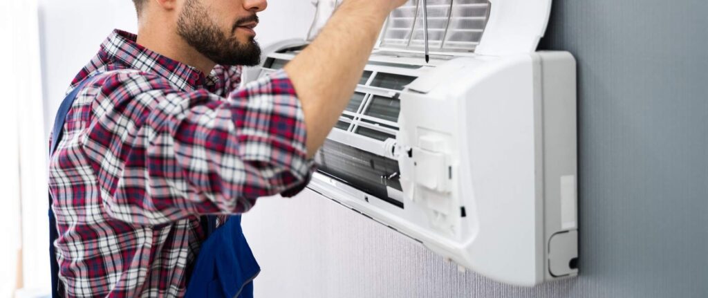 Need Air Conditioning Repair / Wall Mounted AC Units